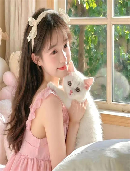 主流的《绿茵场》的艺术：美学价值与创作技巧探讨