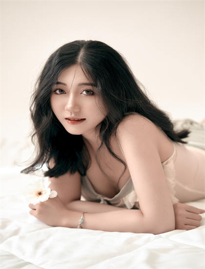 《踹掉霸总后,女主和男配HE了》结局处理：收尾方式与主题升华，获奖作品